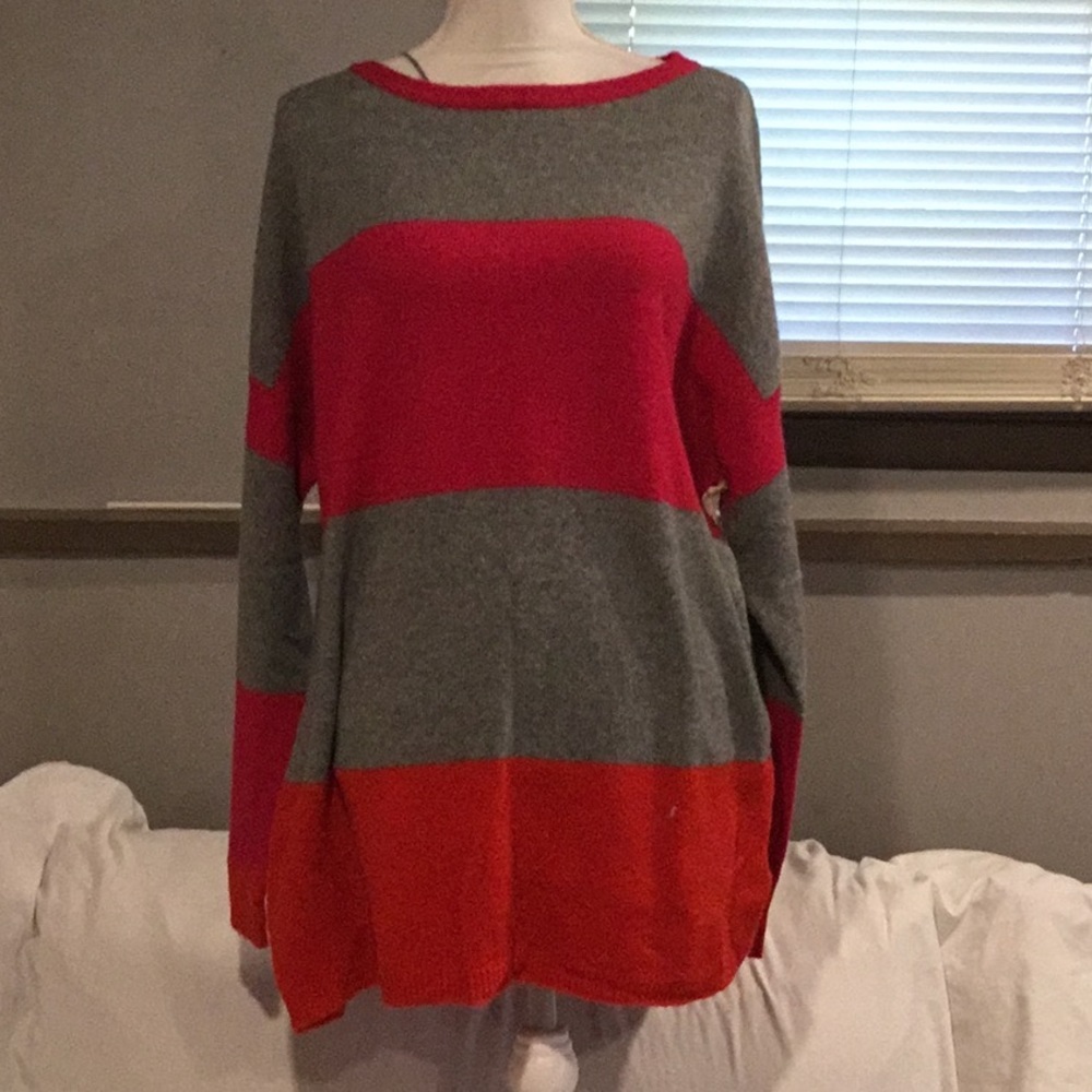 C&C California Sweater w/tag
